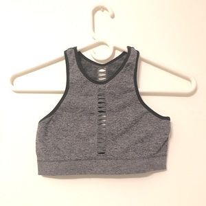 🌿$4 with a bundle🌿High neck vented sports bra